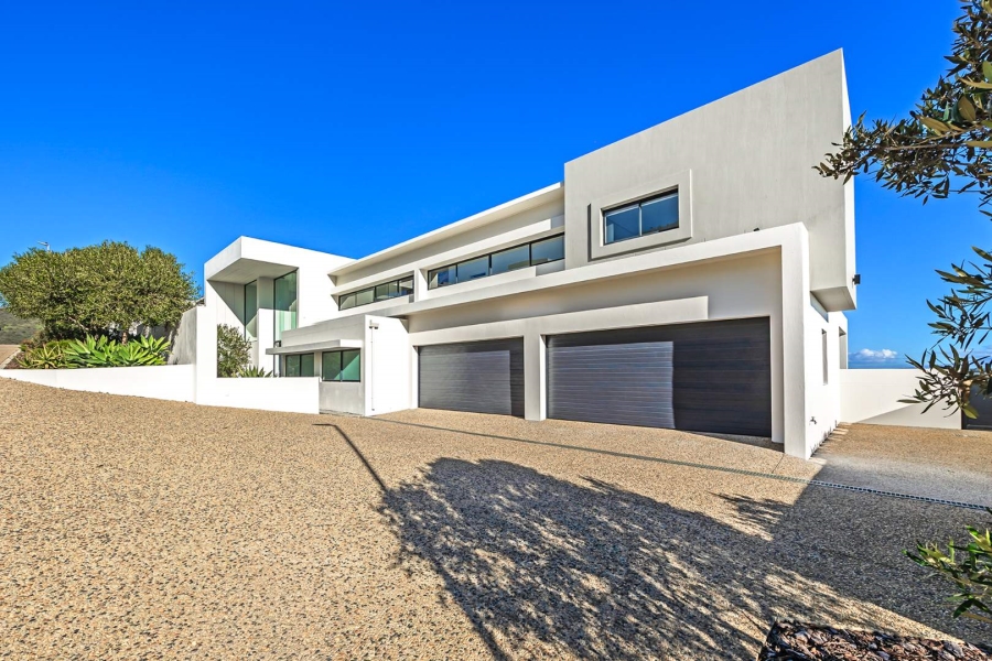 5 Bedroom Property for Sale in Baronetcy Estate Western Cape